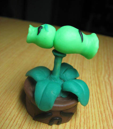 《植物大战僵尸》玩家手捏植物形象图