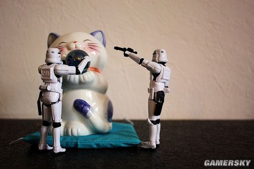 可爱猫咪玩COS 神奇演绎星球大战激光剑完整