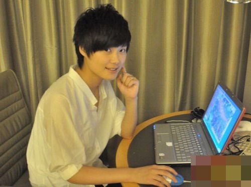 曾哥春哥领衔 十大爱玩游戏的女明星