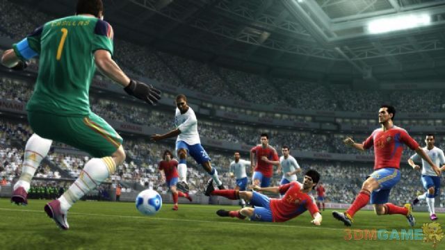《实况足球2012》新图放出，场面十分激烈