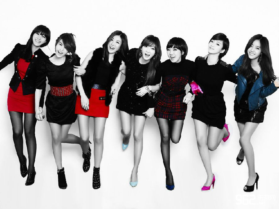 王思聪进军娱乐圈 签约韩国女团T-ara成立香蕉